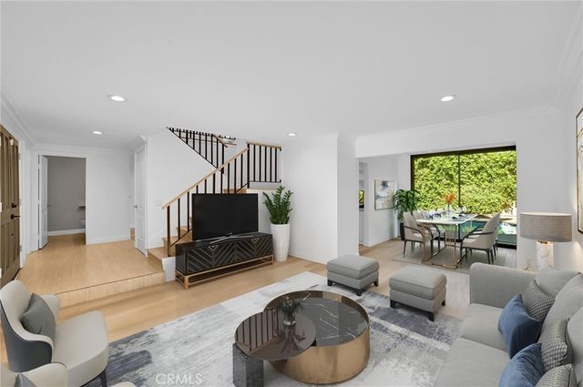 18839 Miranda, Tarzana, CA 91356