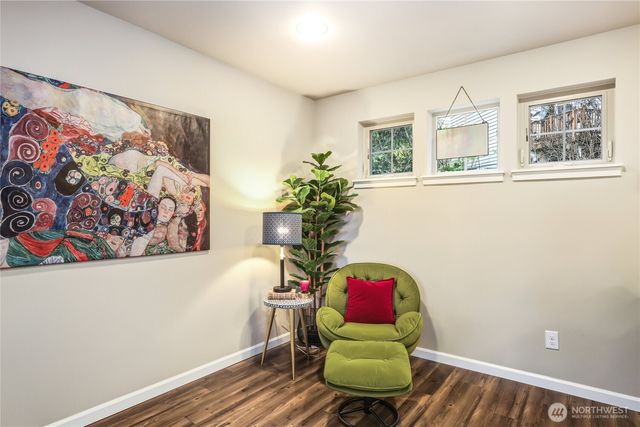 1776 Bungalow Way NE, Poulsbo, WA 98370