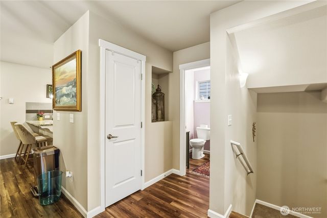 1776 Bungalow Way NE, Poulsbo, WA 98370