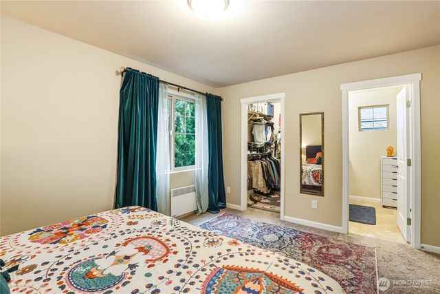 1776 Bungalow Way NE, Poulsbo, WA 98370