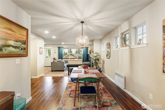 1776 Bungalow Way NE, Poulsbo, WA 98370