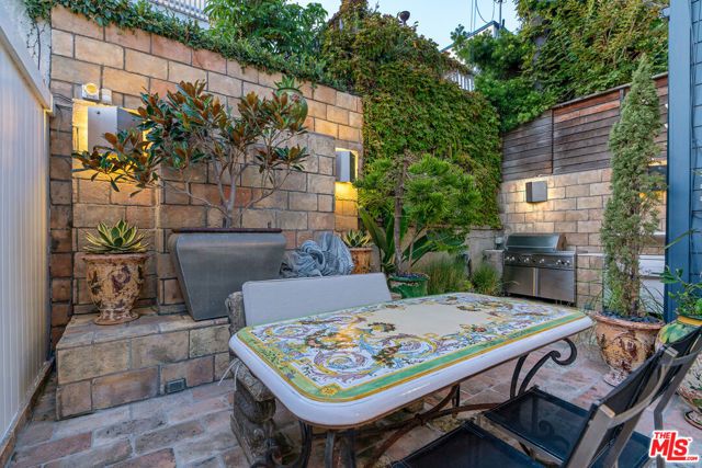 133 Ocean Park Boulevard, Santa Monica, CA 90405