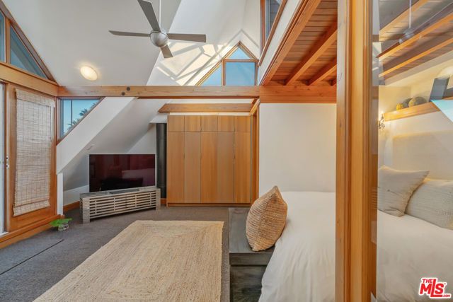 133 Ocean Park Boulevard, Santa Monica, CA 90405