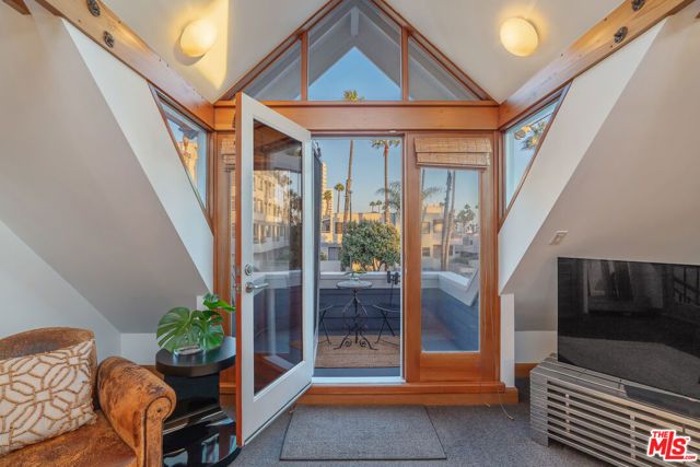 133 Ocean Park Boulevard, Santa Monica, CA 90405