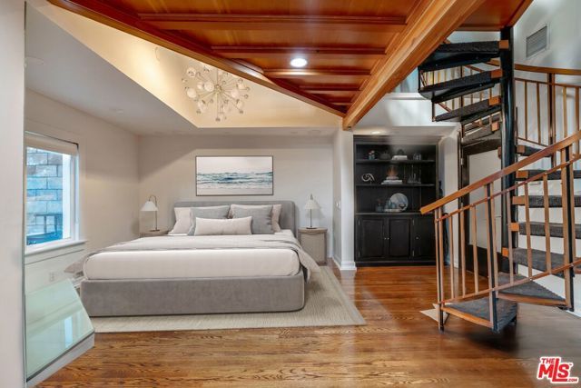 133 Ocean Park Boulevard, Santa Monica, CA 90405