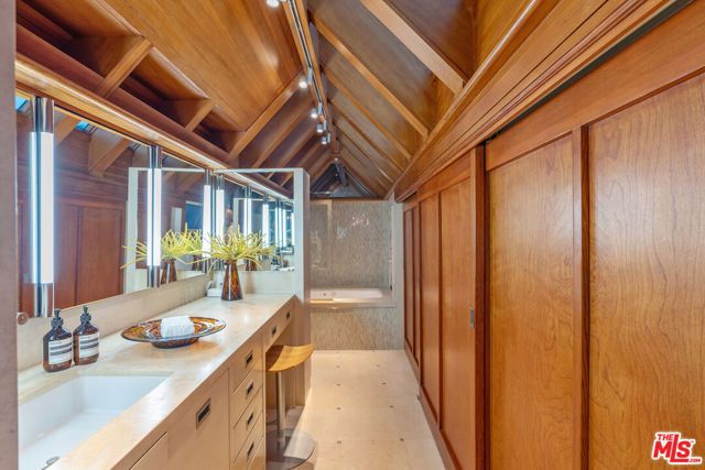 133 Ocean Park Boulevard, Santa Monica, CA 90405