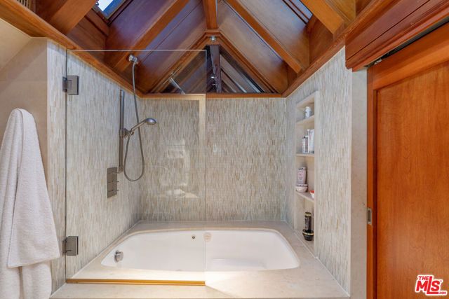 133 Ocean Park Boulevard, Santa Monica, CA 90405