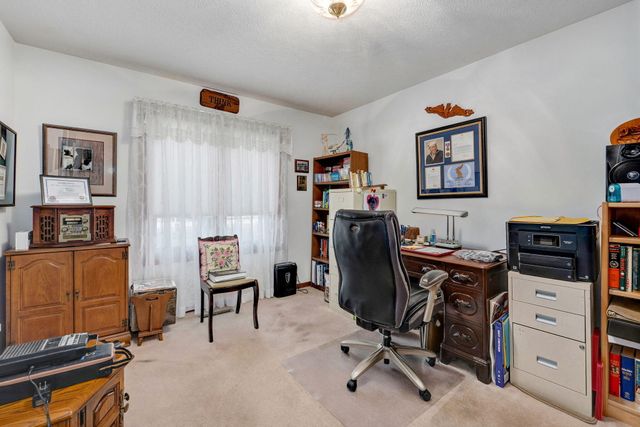 2518 S Pembrook Avenue, Springfield, MO 65807