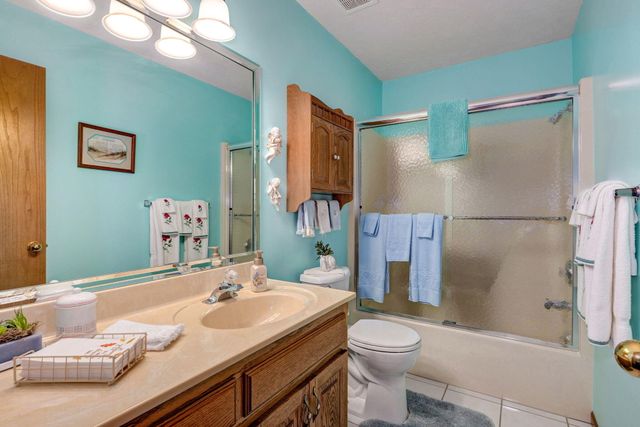 2518 S Pembrook Avenue, Springfield, MO 65807