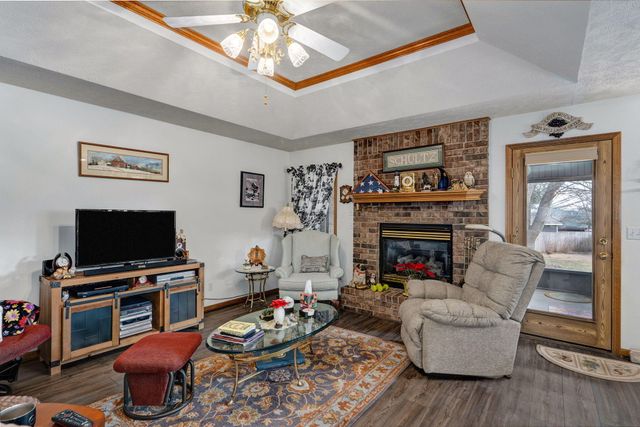 2518 S Pembrook Avenue, Springfield, MO 65807