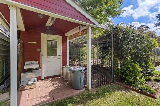 1720 East Drive, Beaumont, TX 77706