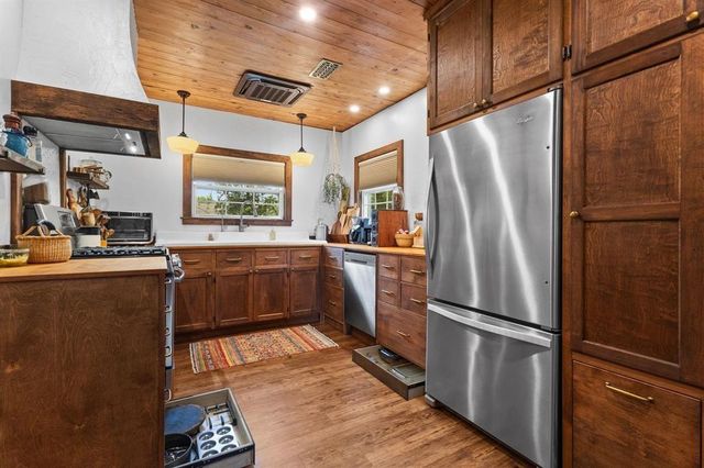 1720 East Drive, Beaumont, TX 77706