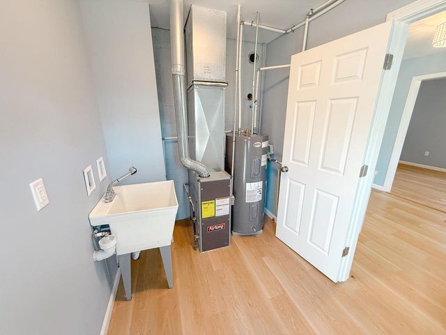 5433 N 55th STREET, Milwaukee, WI 53218