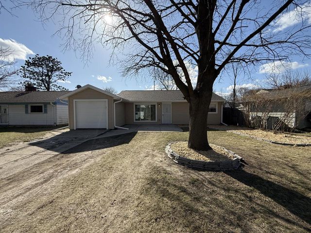 5433 N 55th STREET, Milwaukee, WI 53218
