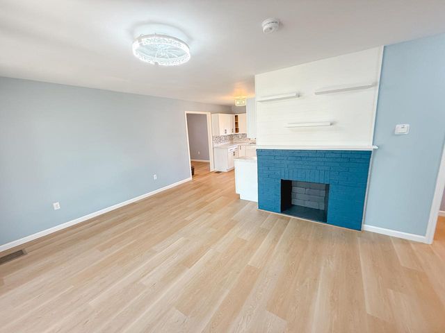 5433 N 55th STREET, Milwaukee, WI 53218
