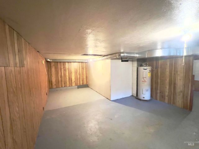 427 W 6th Ave, Jerome, ID 83338