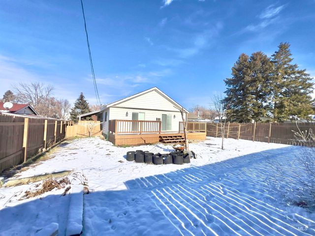 427 W 6th Ave, Jerome, ID 83338