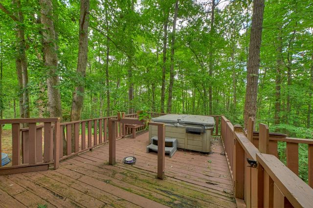 137 Welch Lane, Copperhill, TN 37317
