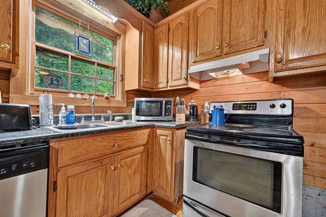 137 Welch Lane, Copperhill, TN 37317