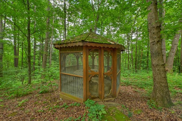 137 Welch Lane, Copperhill, TN 37317