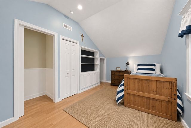 30 Roseen Rd, Holbrook, MA 02343