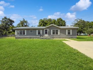 630 W Griffith Avenue, Crestview, FL 32536