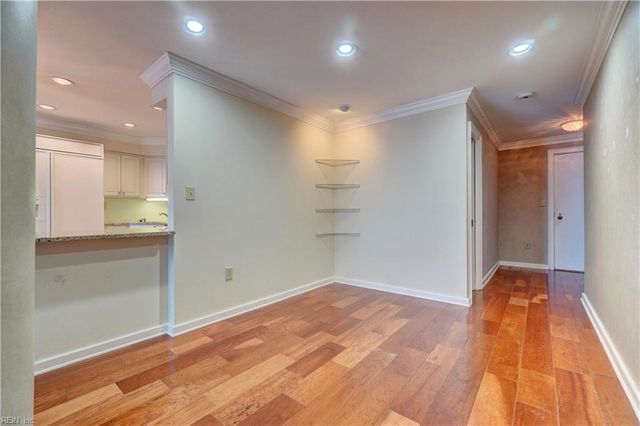 215 Brooke Ave Apt 404, Norfolk, VA 23510