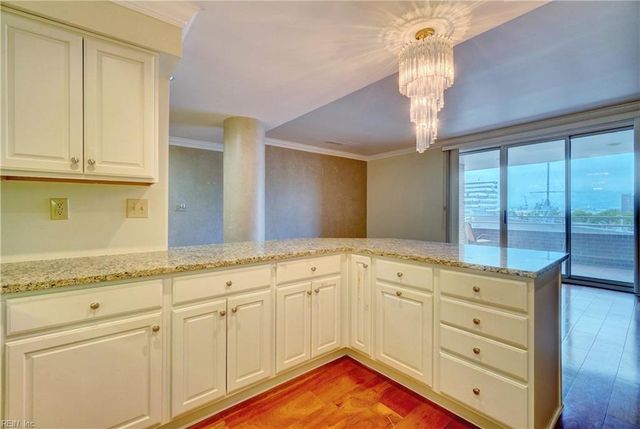 215 Brooke Ave Apt 404, Norfolk, VA 23510