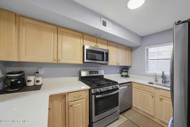 57 English Club Drive, Englishtown, NJ 07726