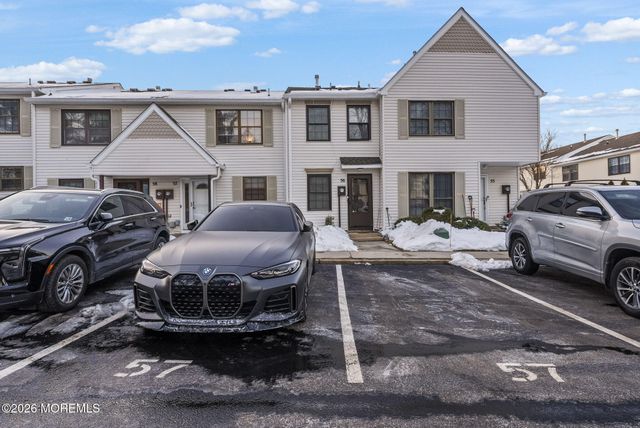 57 English Club Drive, Englishtown, NJ 07726