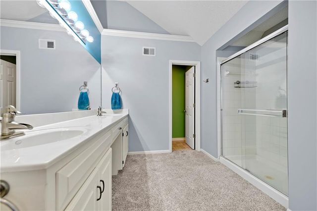 19480 W 207TH Terrace, Spring Hill, KS 66083