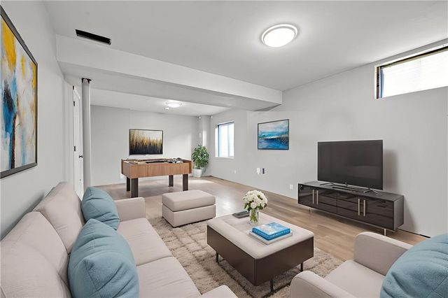 19480 W 207TH Terrace, Spring Hill, KS 66083