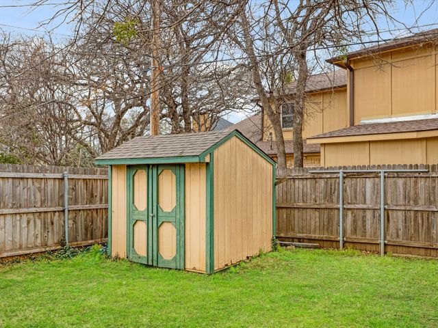 6619 Saddle Ridge Road, Arlington, TX 76016