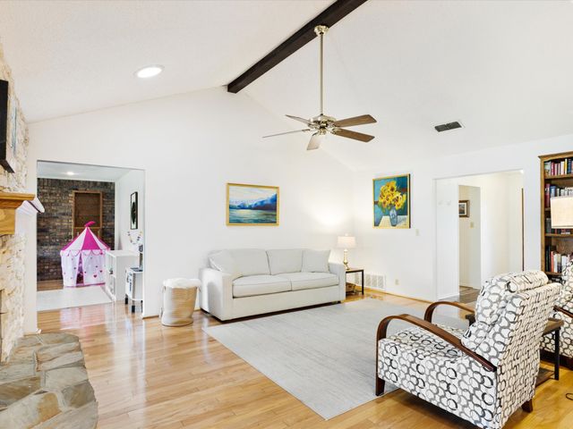 6619 Saddle Ridge Road, Arlington, TX 76016