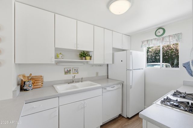 6125 E INDIAN SCHOOL Road 187, Scottsdale, AZ 85251