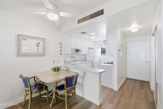 6125 E INDIAN SCHOOL Road 187, Scottsdale, AZ 85251