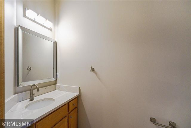 3959 Arlington Drive, Woodbury, MN 55129