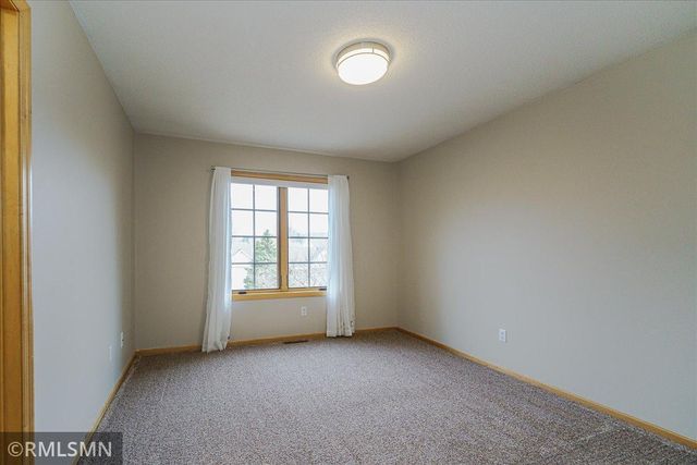 3959 Arlington Drive, Woodbury, MN 55129