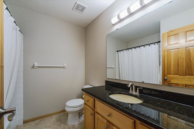 3959 Arlington Drive, Woodbury, MN 55129