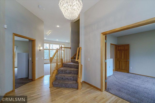 3959 Arlington Drive, Woodbury, MN 55129