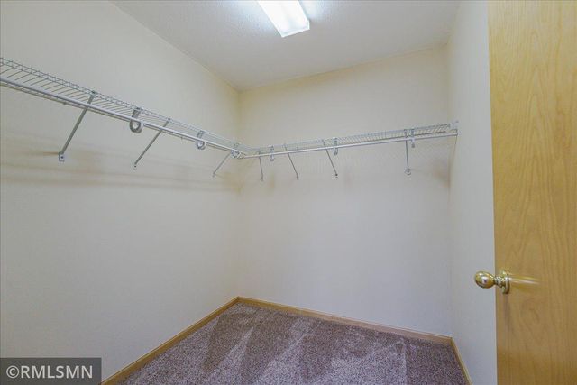 3959 Arlington Drive, Woodbury, MN 55129