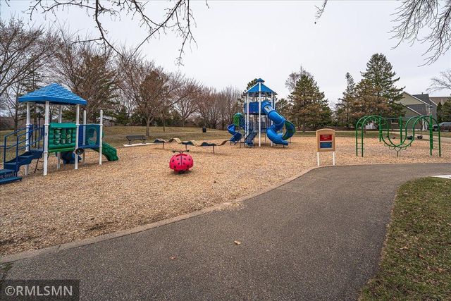 3959 Arlington Drive, Woodbury, MN 55129