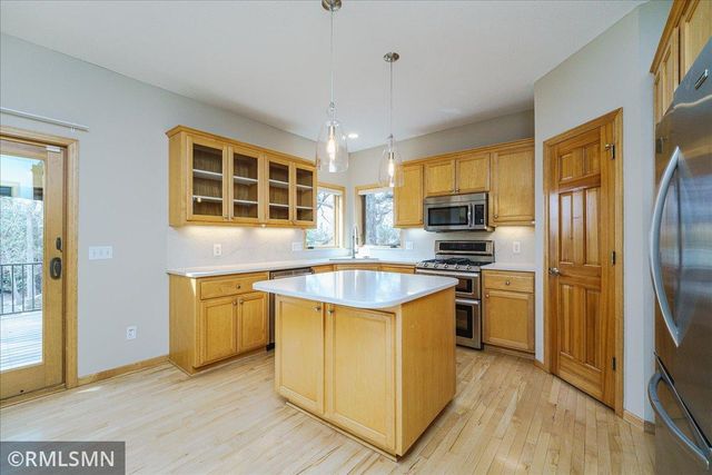 3959 Arlington Drive, Woodbury, MN 55129