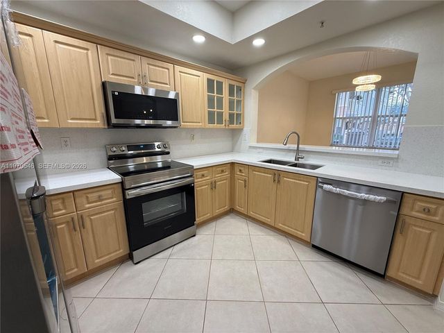 8936 W Flagler St 102, Miami, FL 33174