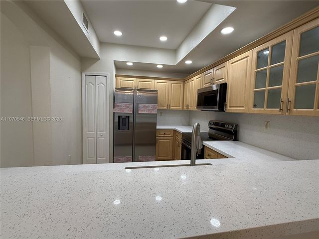 8936 W Flagler St 102, Miami, FL 33174