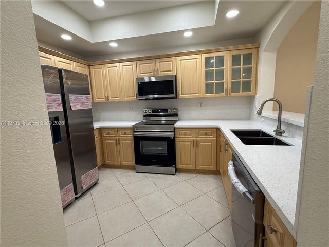 8936 W Flagler St 102, Miami, FL 33174