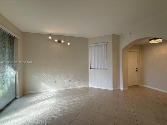8936 W Flagler St 102, Miami, FL 33174