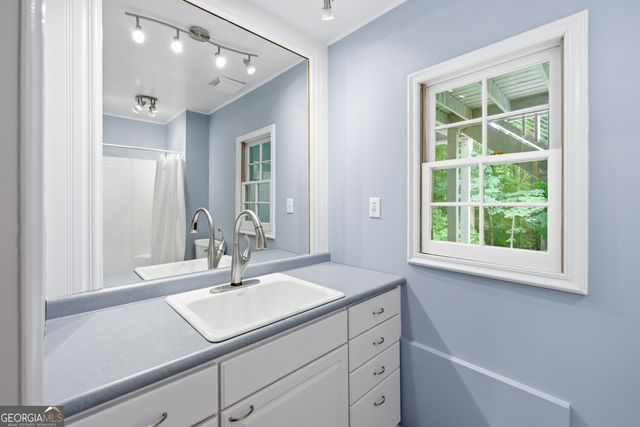 2083 James River Cove, Suwanee, GA 30024