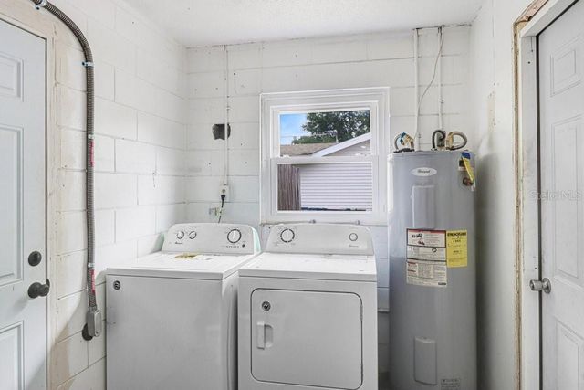 1203 LYNN AVENUE, Auburndale, FL 33823