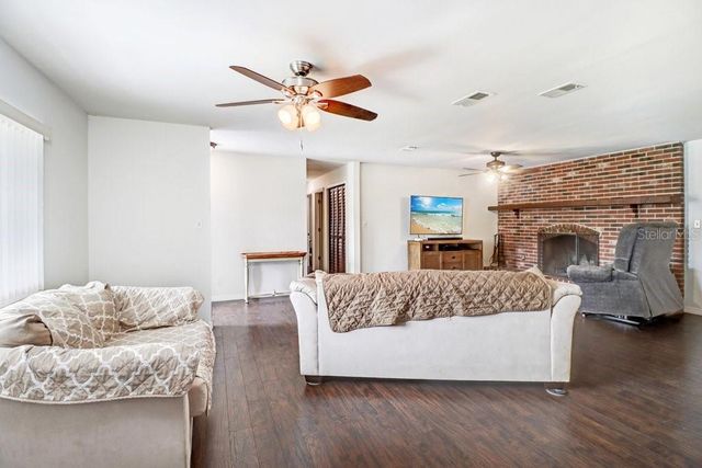 1203 LYNN AVENUE, Auburndale, FL 33823
